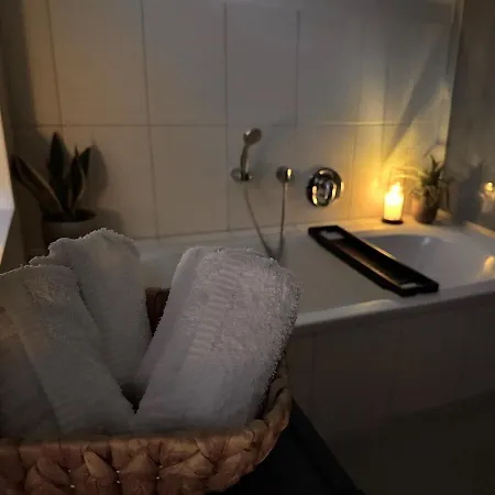 Designer-apartment Mit Balkon Und Kaffeebar, Elbnah Apartamento *
