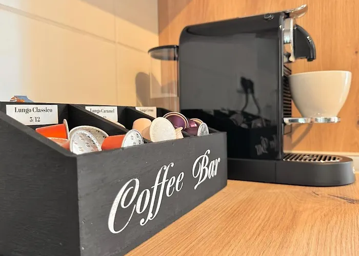 Designer-apartment Mit Balkon Und Kaffeebar, Elbnah