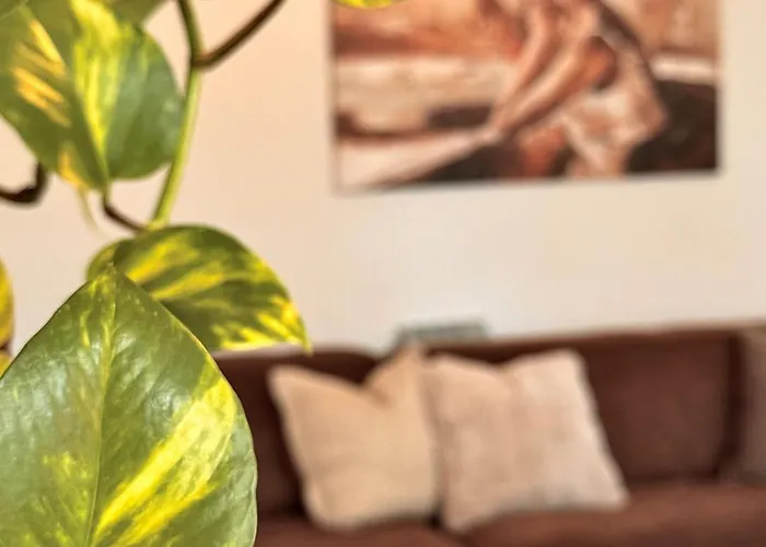 Designer-apartment Mit Balkon Und Kaffeebar, Elbnah Magdeburgo