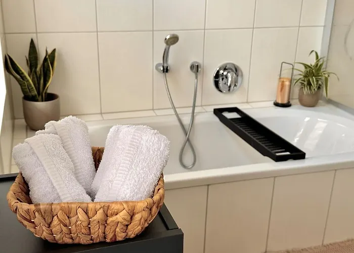 Designer-apartment Mit Balkon Und Kaffeebar, Elbnah