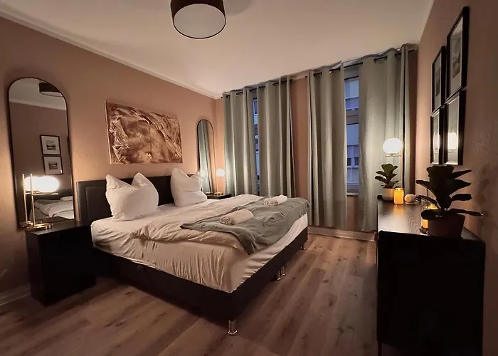 Designer-apartment Mit Balkon Und Kaffeebar, Elbnah *