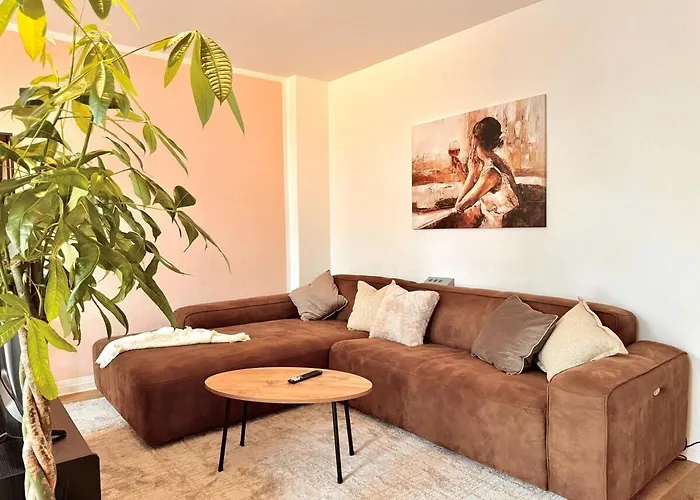 Designer-apartment Mit Balkon Und Kaffeebar, Elbnah *